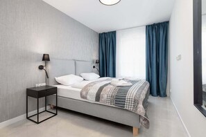 A quiet bedroom perfect for relaxing. 