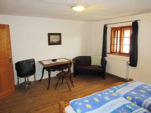 Ferienwohnung Krautenberg bis 5 Personen, 55 qm-Schlafzimmer 2