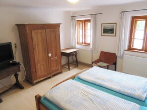 Ferienwohnung Krautenberg bis 5 Personen, 55 qm-Schlafzimmer 1