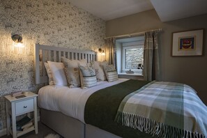 Bridge Cottage, Hawes: One of two delightful bedrooms
