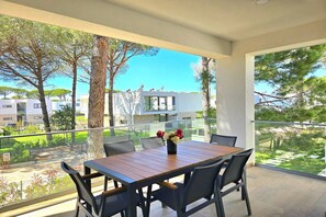 Terrasse / Balkon