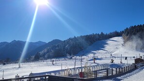 Snow and ski sports