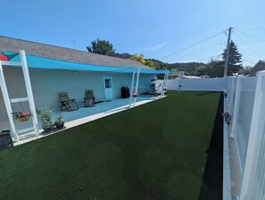 Backyard/Patio SW