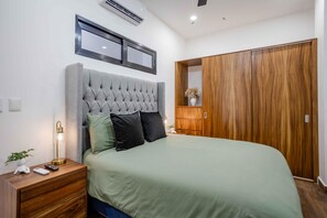 Condo - Image 5