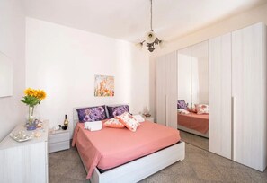 Autumn, Bedroom, Spring, Summer