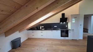 Ferienwohnung 90 qm mit Balkon-Küche