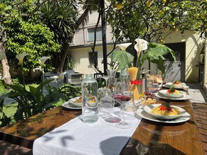 Outdoor dining