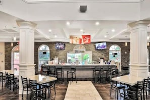 Bar (en la propiedad)