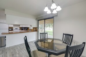 Eat-In Kitchen | Dishware & Flatware | 1st Floor