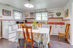 Kitchen | 1st Floor