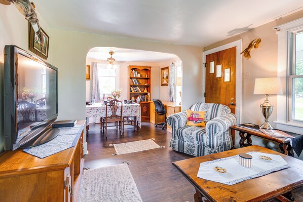 Houtzdale Vacation Rental | 3BR | 2BA | Stairs Required | 1,600 Sq Ft