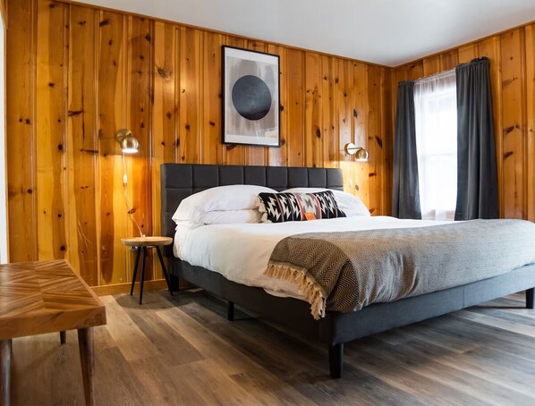 Unit with King size bed