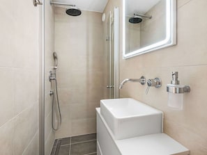 Badezimmer, Armatur, Sinken, Flooring, Interior Design, Bad Sink, Zapfhahn, Fussboden, Toilette, Installation