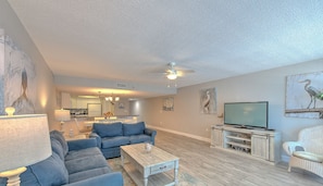 JC Resorts - Vacation Rental - Sand Dollar 509 - Indian Shores – Living Room 3