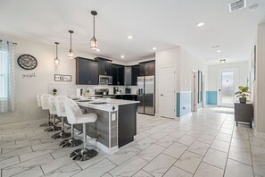 Full equipped kitchen
