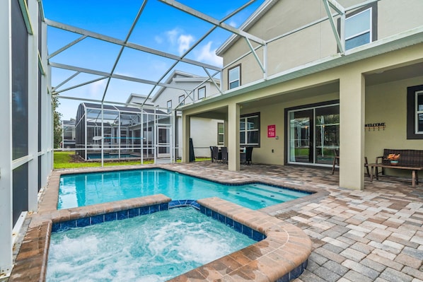 Private Pool and Spa