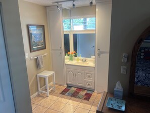Area between LR and bedroom and bath entrance through the one bedroom