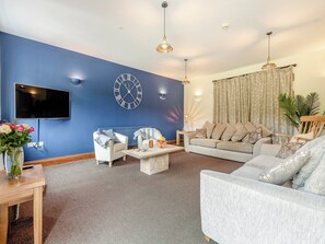 Living room | The Victorian Barn- Leopold - The Victorian Barn, Blandford Forum