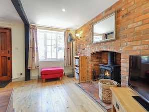 Living area | Bramblefield Cottage, All Berkshire