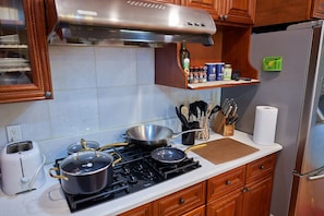 Fully Stocked Kitchen