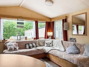 Open plan living space | Swaledale 5, Tosside, near Settle