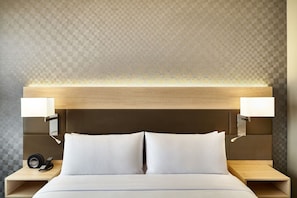 Unit with King size bed