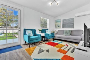 airbnb in hollywood beach