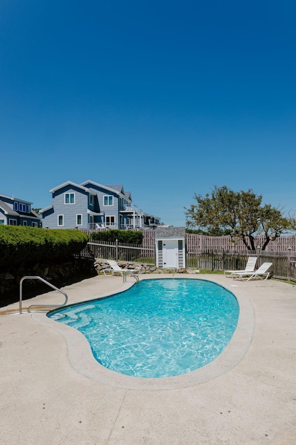 Communal pool
