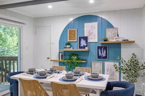 Dining area with 6 seats and table set up