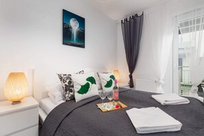 Bedroom with comfortable bed.