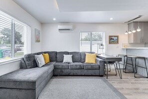 Living Room | Smart TV | Queen Sleeper Sofa | Single-Story Home