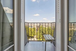 The balcony