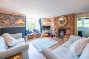 Holly Cottage (Edgefield): Sitting room with Smart television and cosy wood burning stove