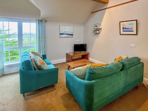 Living area | Broad Street Gardens 8 - Broad Street Gardens Apartments, All Orkney Islands