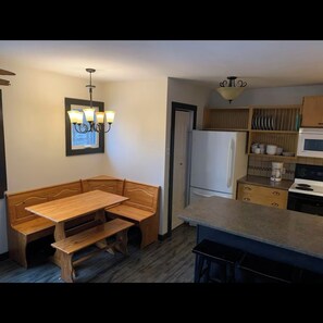 Kitchen/Dining Area