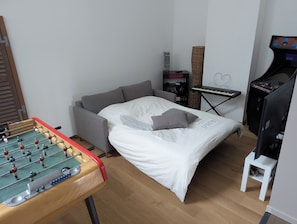 Spielezimmer