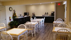 Breakfast area