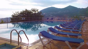 Piscina all'aperto