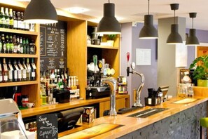 Bar (in der Unterkunft)