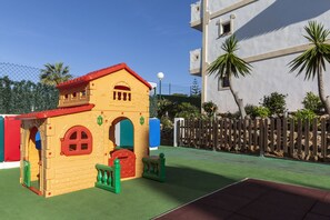 Children's play area - outdoor