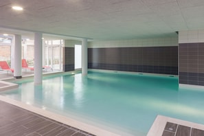 屋内プール