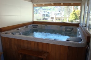 Tina de hidromasaje interior