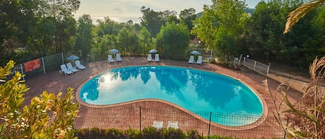 Utomhuspool