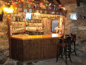 Bar (en la propiedad)
