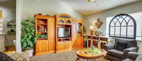 Heber City Vacation Rental | 6BR | 3BA | 3,500 Sq Ft | 4 Steps to Enter