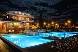Utomhuspool