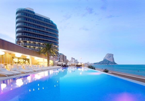 Front of property – evening/night