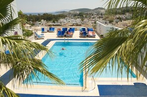 Utomhuspool