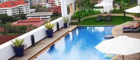 Rooftop pool