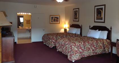 Cedar Glade Resort
